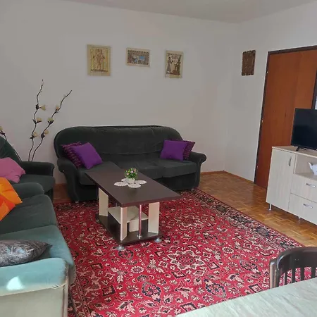 Elesec House Holiday home